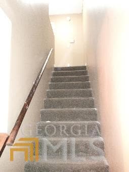 Building Photo - 2030 Charter Ln