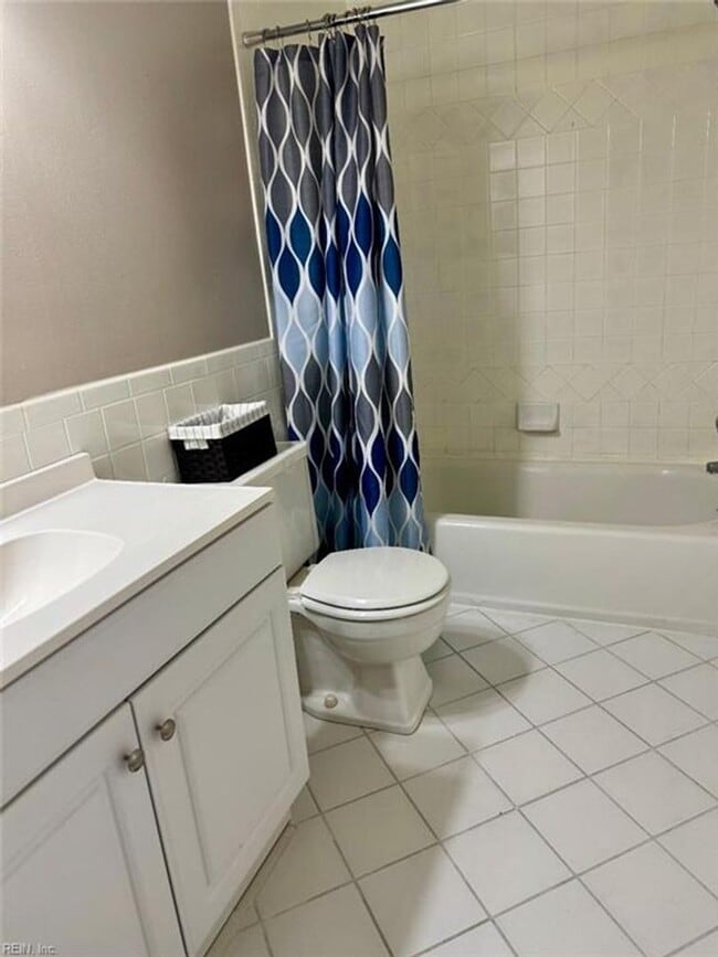 Building Photo - Nice 4 Bedroom 2.5 Bath home.