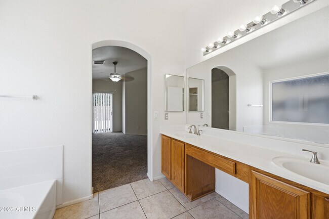 Building Photo - 14609 S 47th Pl
