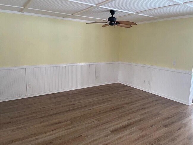 Building Photo - 6108 11th Ave W