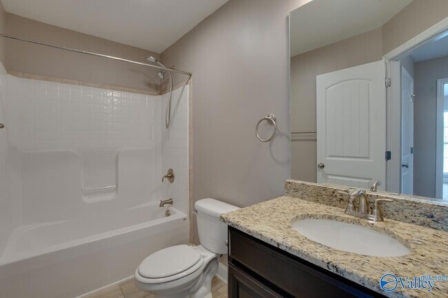 Building Photo - 512 Summer Cove Cir NW