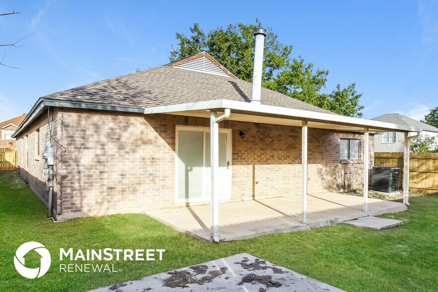 Building Photo - 8182 Cheryl Meadow Dr
