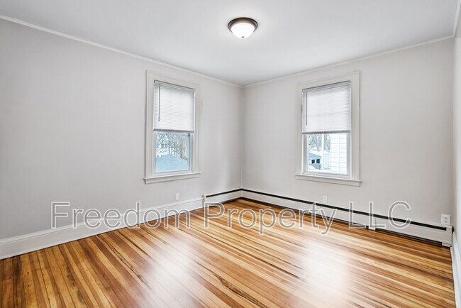 Building Photo - 9 Bretton Rd