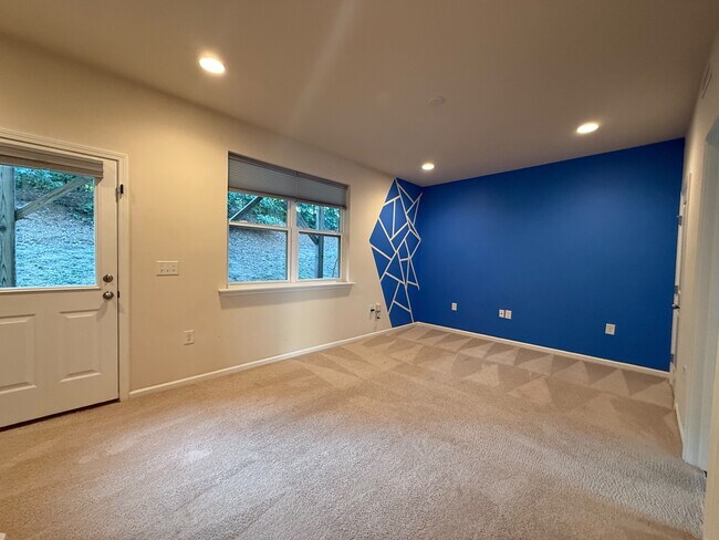Building Photo - 2246 Red Knot Ln