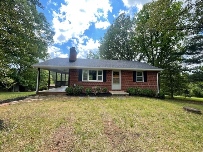 Primary Photo - Country Home in Bedford County