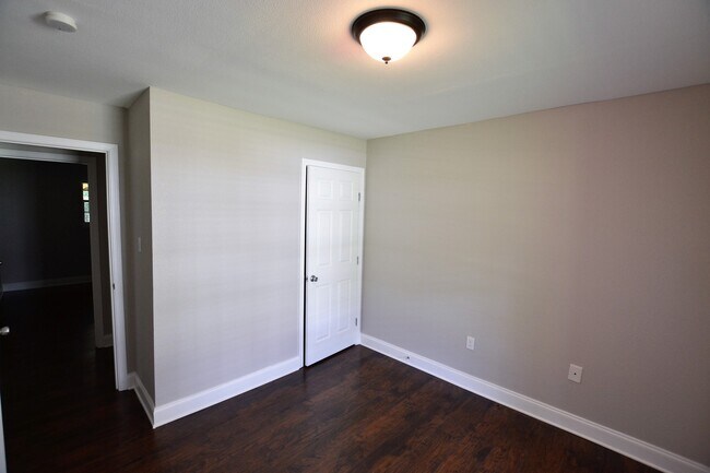 Building Photo - Newly renovated home in Beau Village Subdivision in Denham Springs near I-12