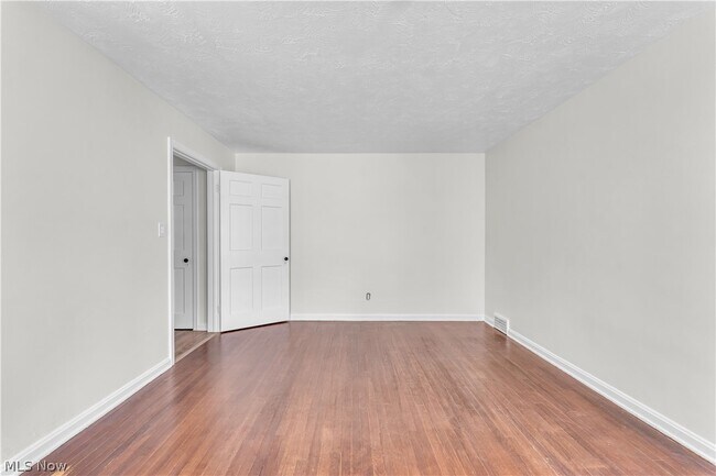 Building Photo - 16004 Invermere Ave