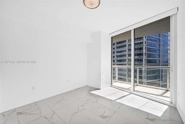 Building Photo - 475 Brickell Ave
