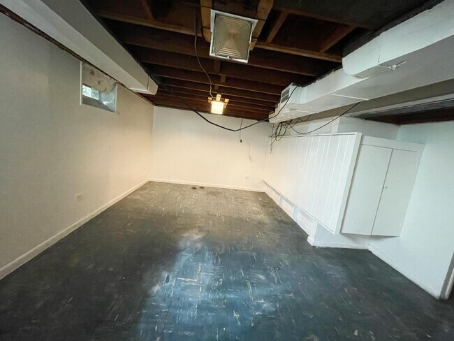 Building Photo - 18675 Griggs St
