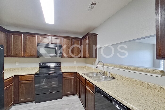 Building Photo - 4009 Thomas St