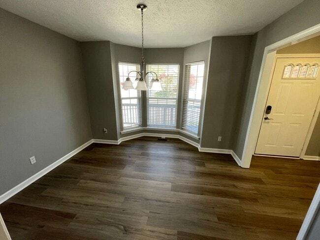 Building Photo - Nice 3 Bed 3 Bath Home For Rent!