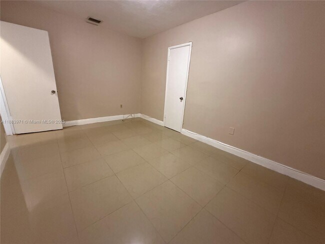 Building Photo - 7654 Indigo St