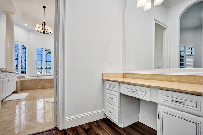 Building Photo - 9210 Equus Cir