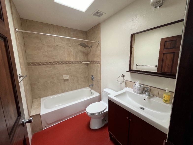 Building Photo - 1519 S Tucson Blvd