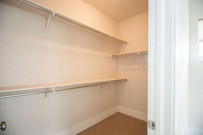 Building Photo - Charming 3-Bedroom Home in the Desirable Bucking Horse Neighborhood!