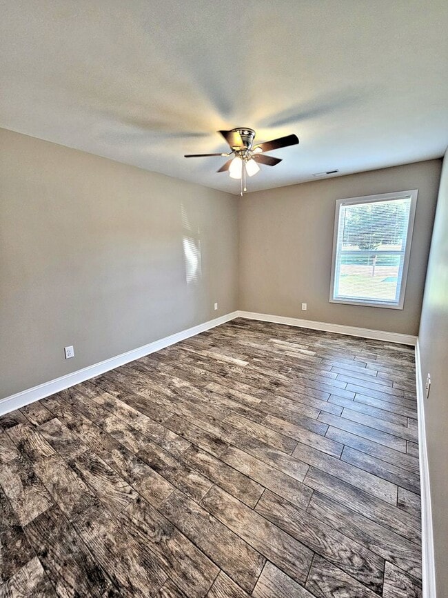Building Photo - 717 Iron Wood Dr