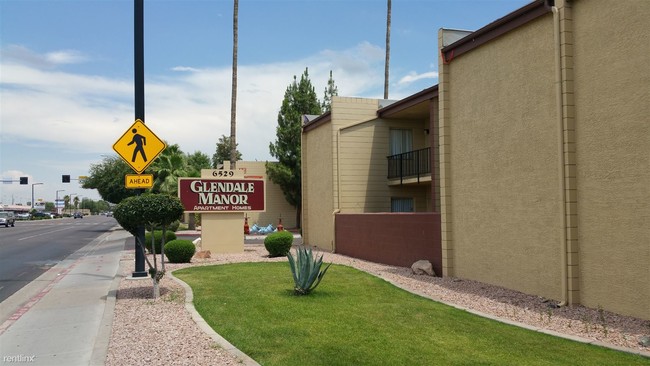 Building Photo - 6529 W Glendale Ave