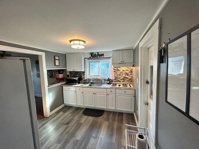 Building Photo - 249 Brayton Rd