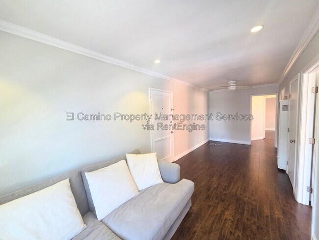 Building Photo - 1036 2nd St