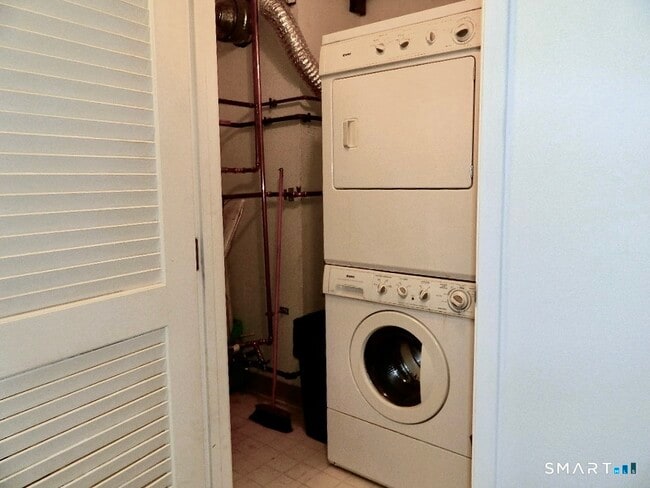 Building Photo - 75 Washington Ave