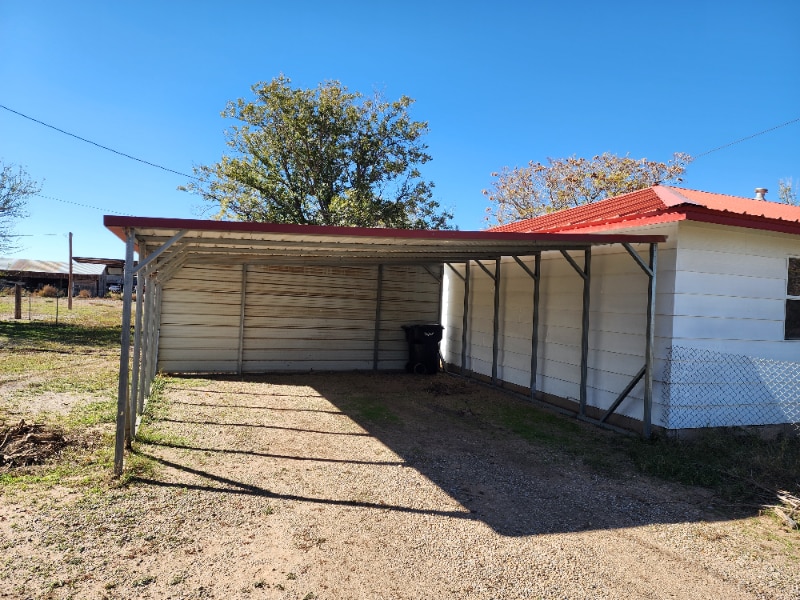 Building Photo - 5900 S Sunset Ave