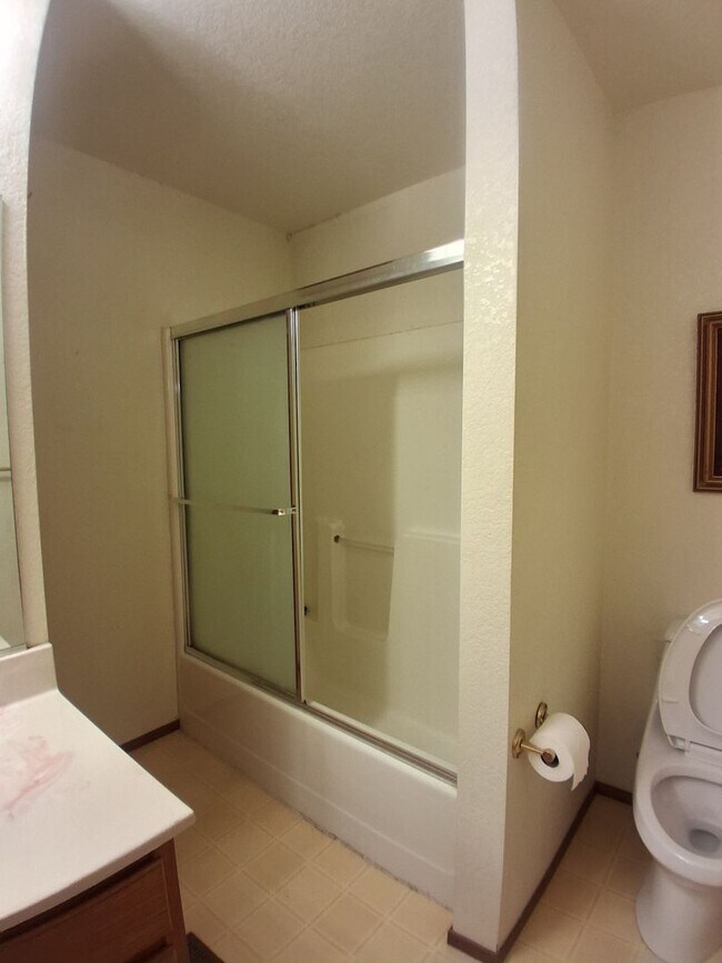 Building Photo - 4045 Dale Rd