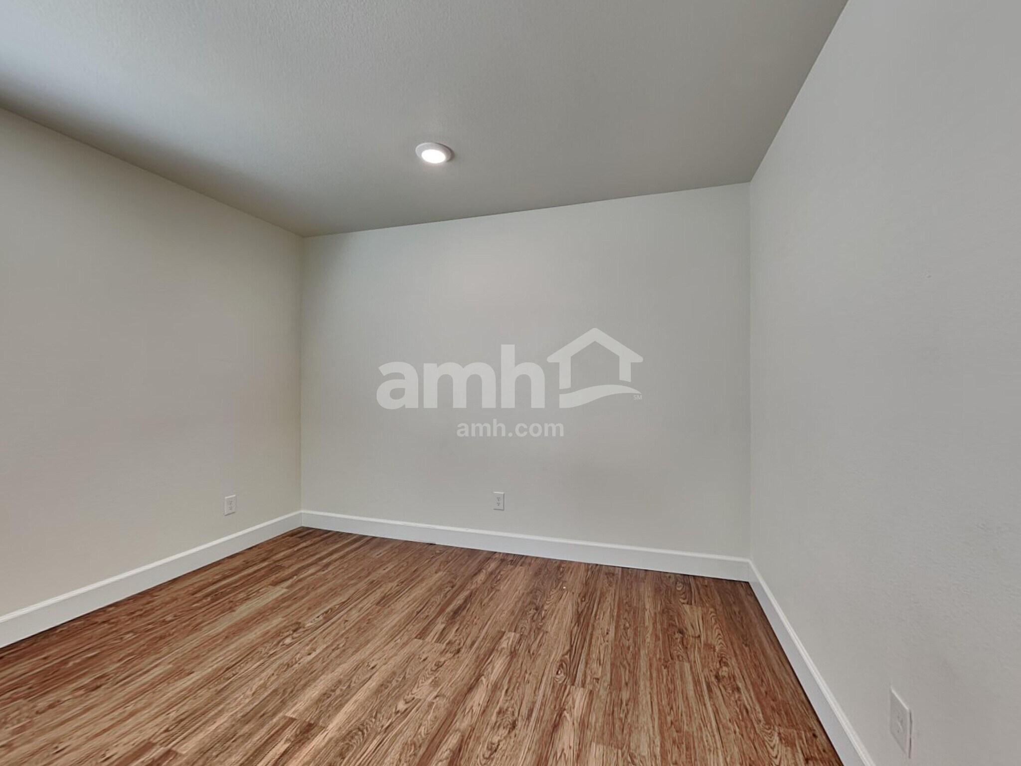 Building Photo - 1609 Viaggio Ave