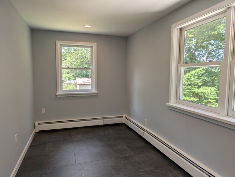 bedroom 2 - 2014 US Route 3