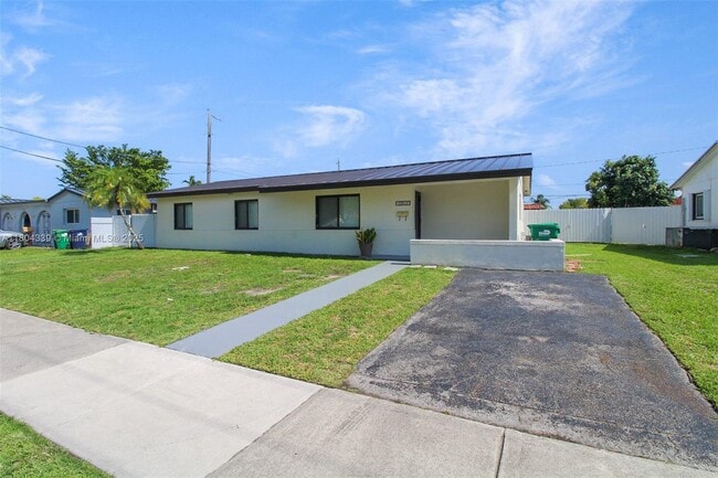 Building Photo - 12512 SW 26th St