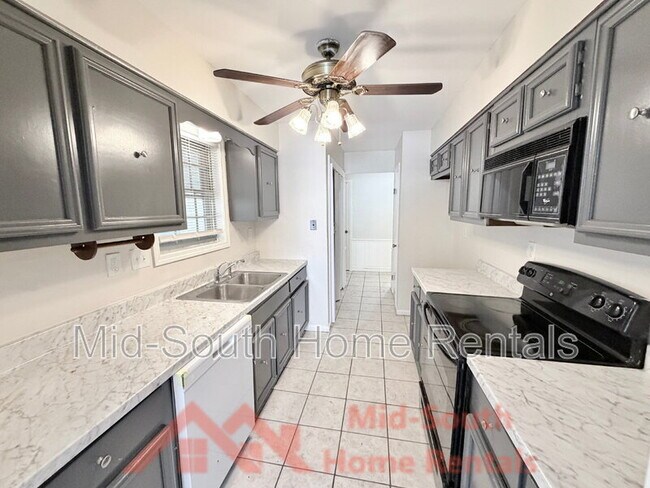 Building Photo - 2373 W Monica Dr