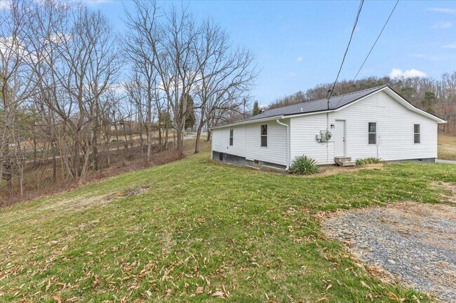 Building Photo - 1101 Old Jonesboro Rd