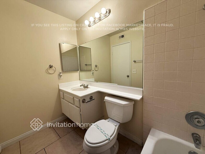 Building Photo - 25906 Adolfo Ct