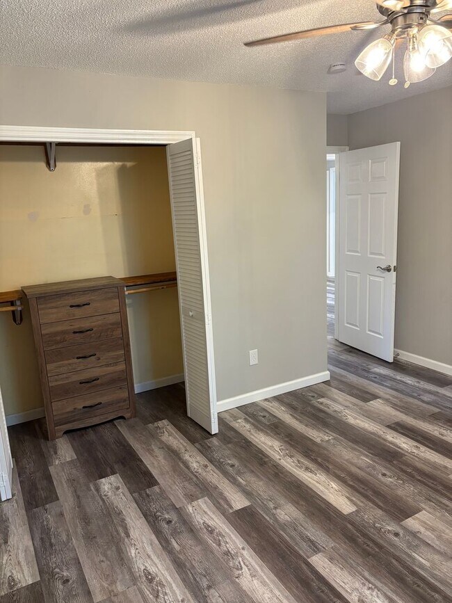 Building Photo - Charming 2-Bedroom, 2-Bath Home in the Hea...