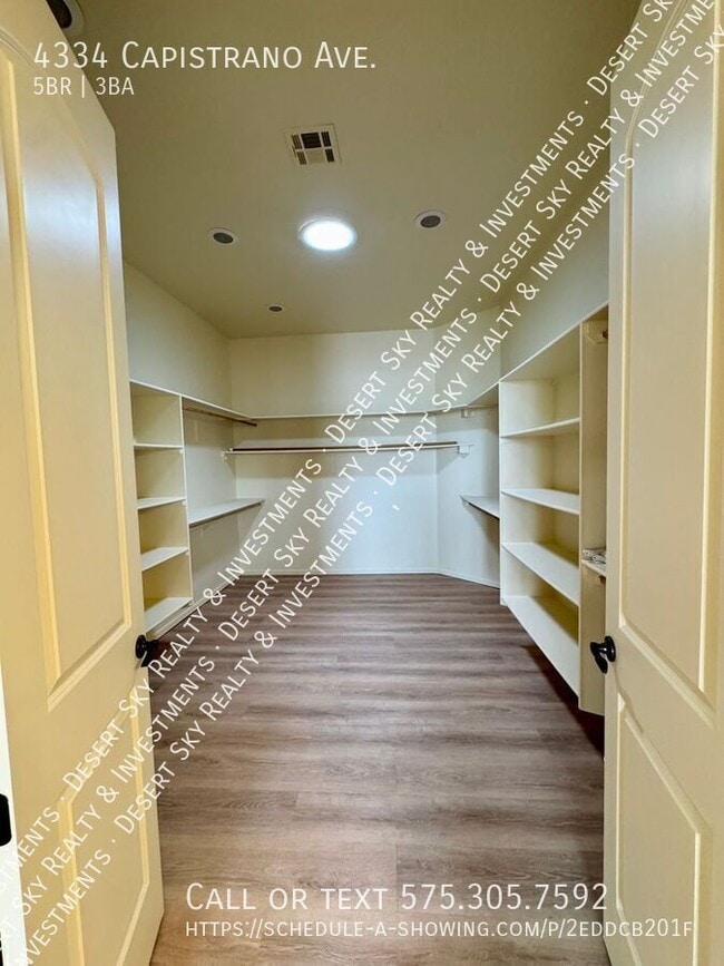 Building Photo - 4334 Capistrano Ave