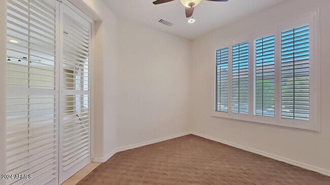 Building Photo - 26505 W Burnett Rd