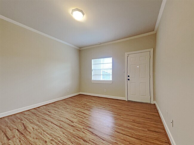 Building Photo - 5343 Kiam St