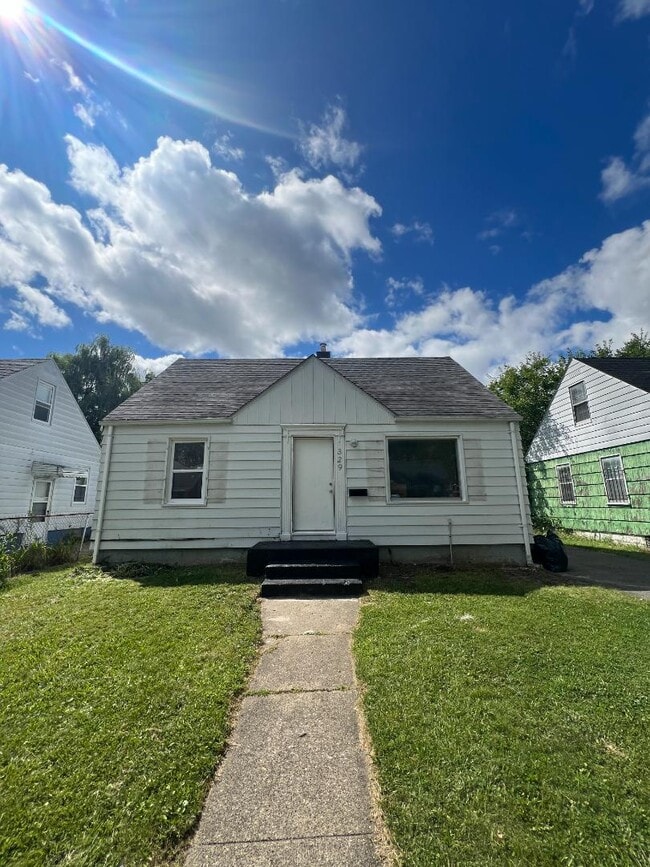Primary Photo - 329 W Pulaski St