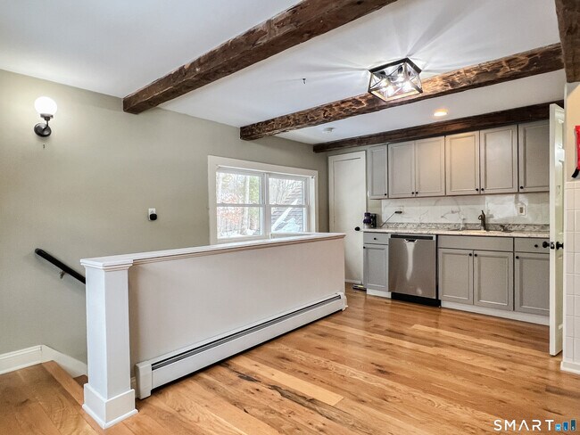 Building Photo - 133 Boston Post Rd