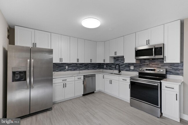 Building Photo - 18 W Orndorff Dr