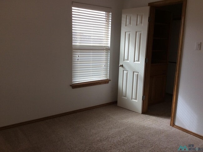 Building Photo - 1705 Tiffani Ln
