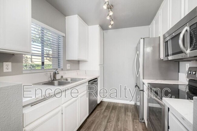 Building Photo - 7349 Calle Cristobal