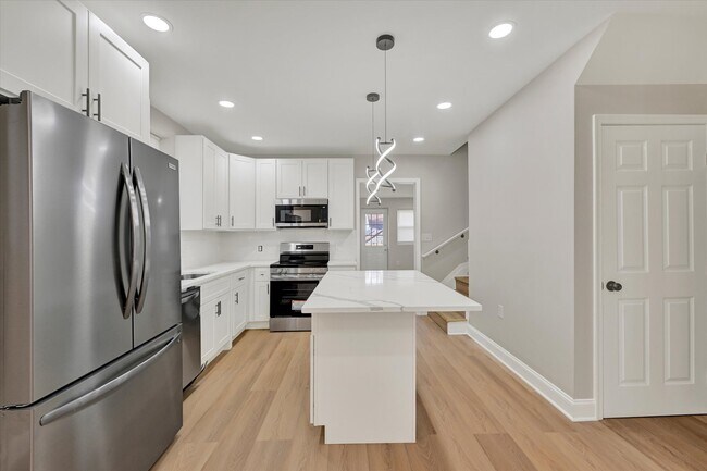Building Photo - 3805 Penhurst Ave
