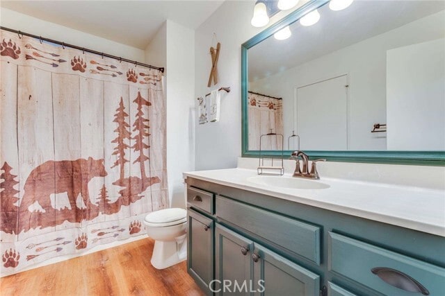 Building Photo - 513 W Victoria Ct