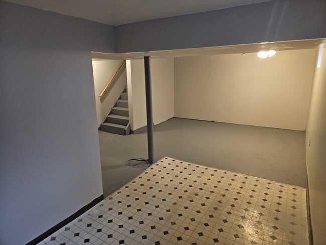 Building Photo - 4411 Red Arrow Rd