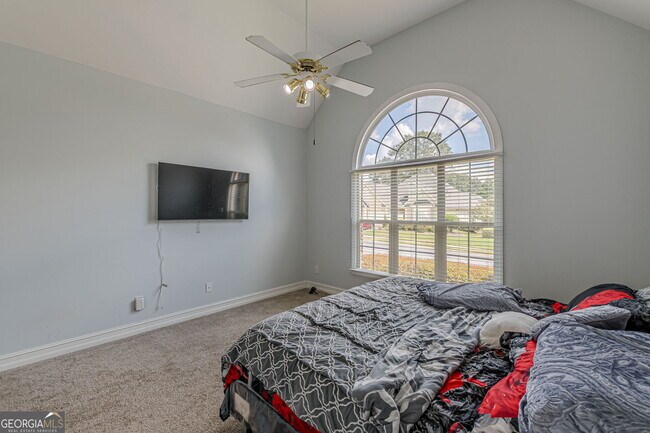 Building Photo - 203 Prestwick Way N