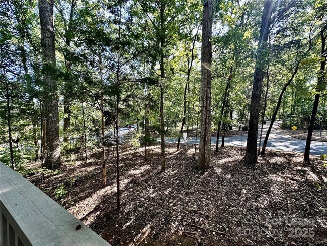 Building Photo - 392 Tall Oaks Trail