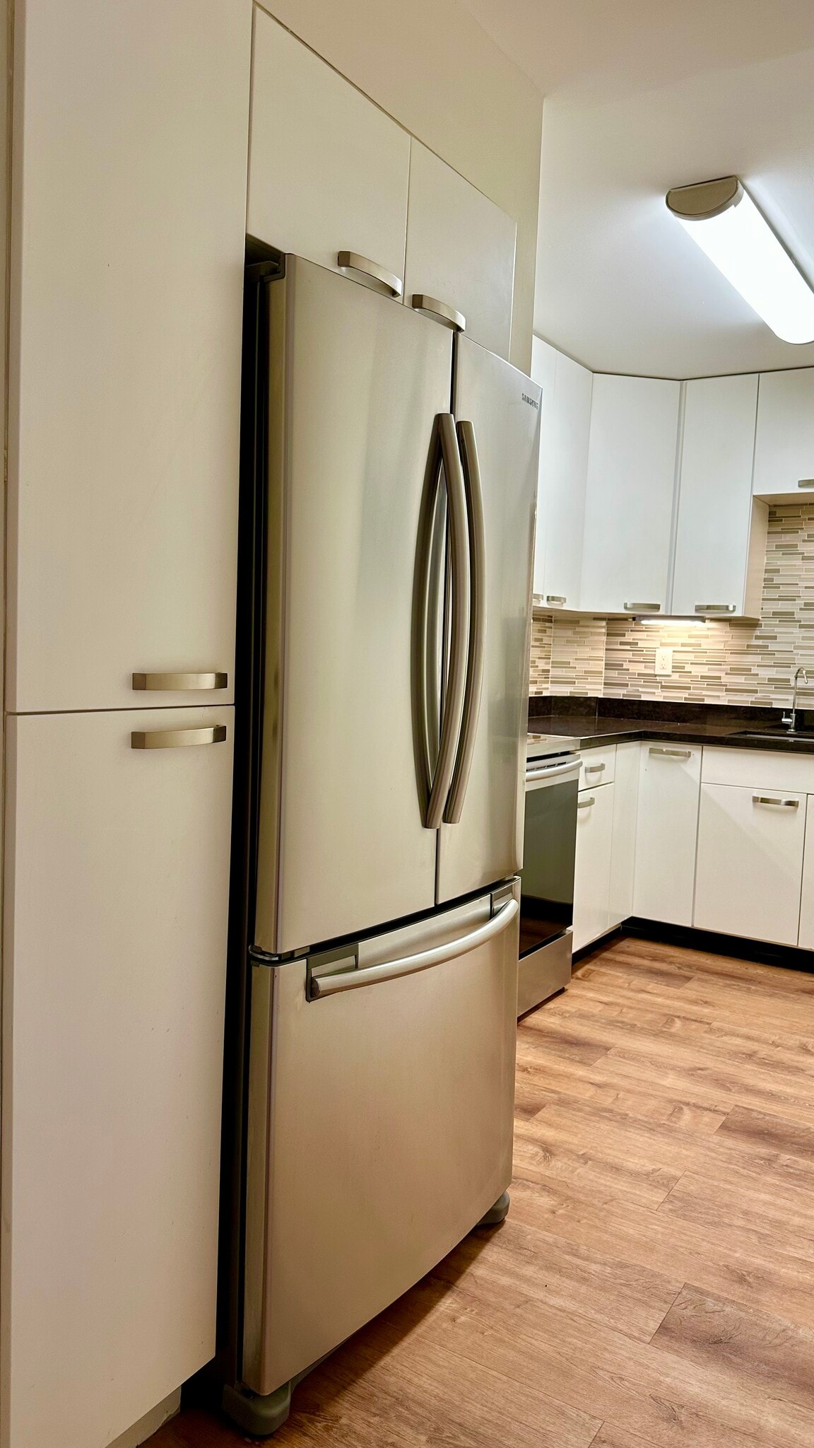 Building Photo - 12 NE 19th Ct