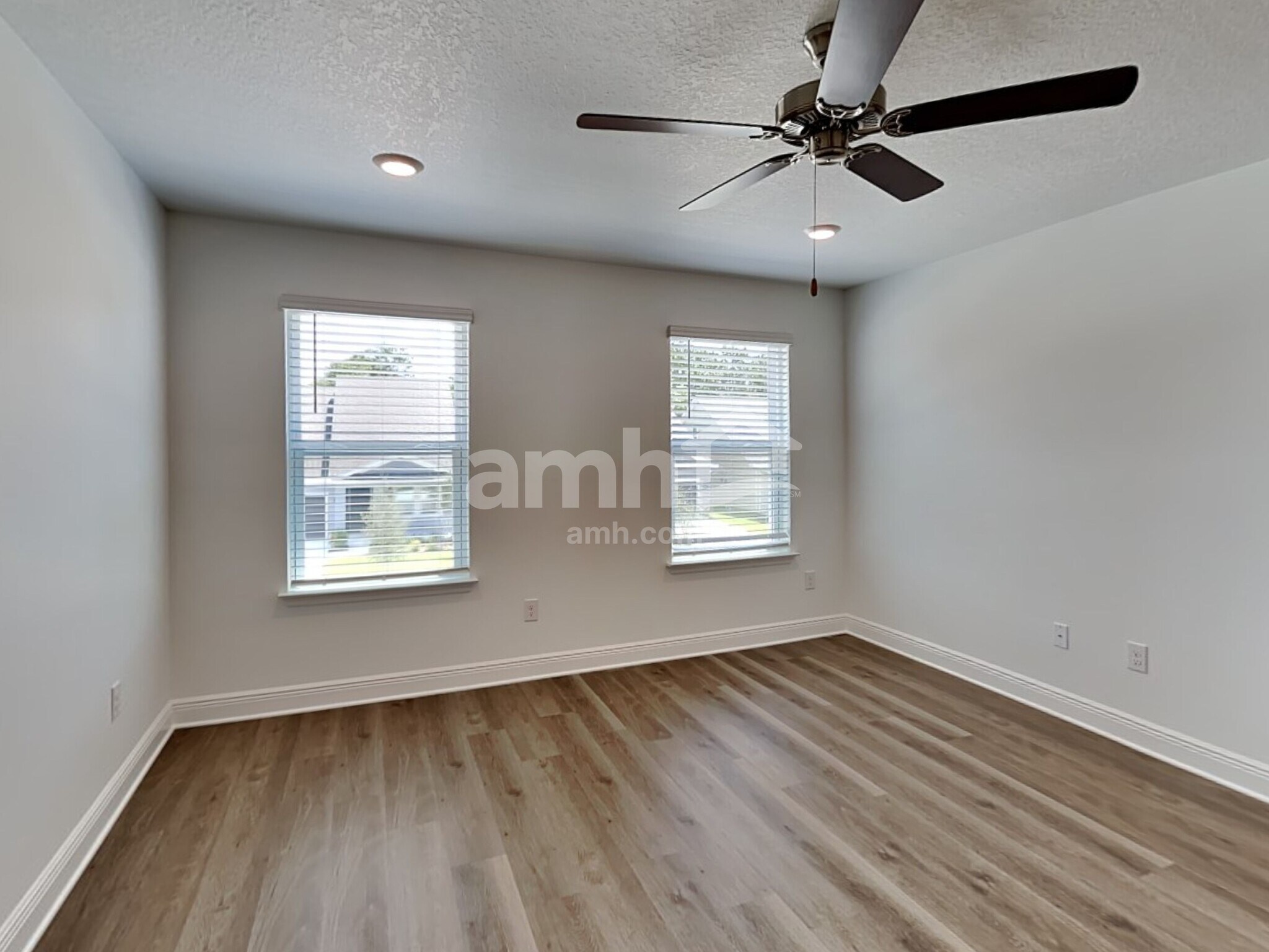 Building Photo - 6561 Atlantic Bch Ave