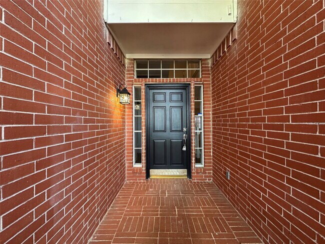 Building Photo - Sheffield Drive, Missouri City, TX 77459 - 4 BR 2.5 BA single-family home