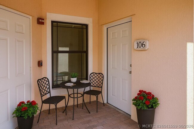 Building Photo - 2807 Veronia Dr